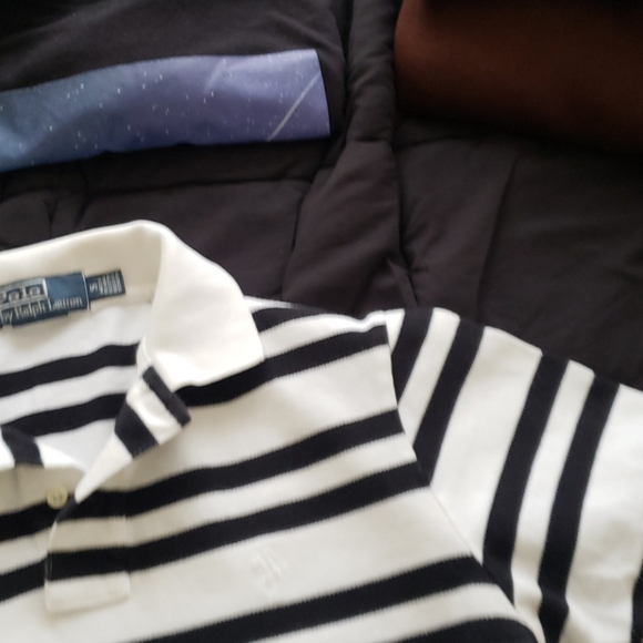 Black and white polo - Picture 4 of 4